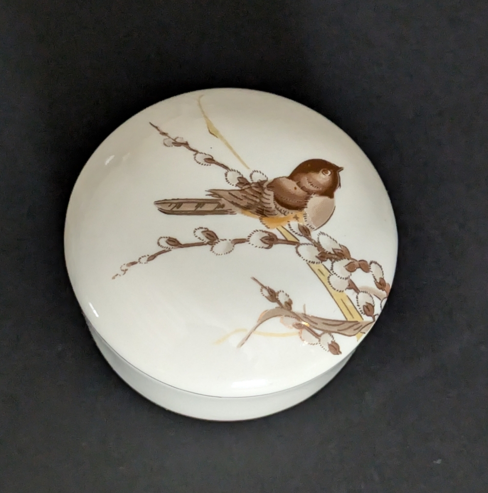 Vintage Otagiri Chicadee Small Round Trinket Jewelry Box Hand Painted Bird Japan